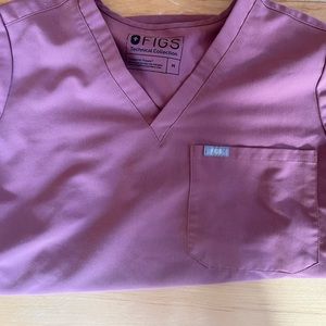 Mauve Figs scrub top